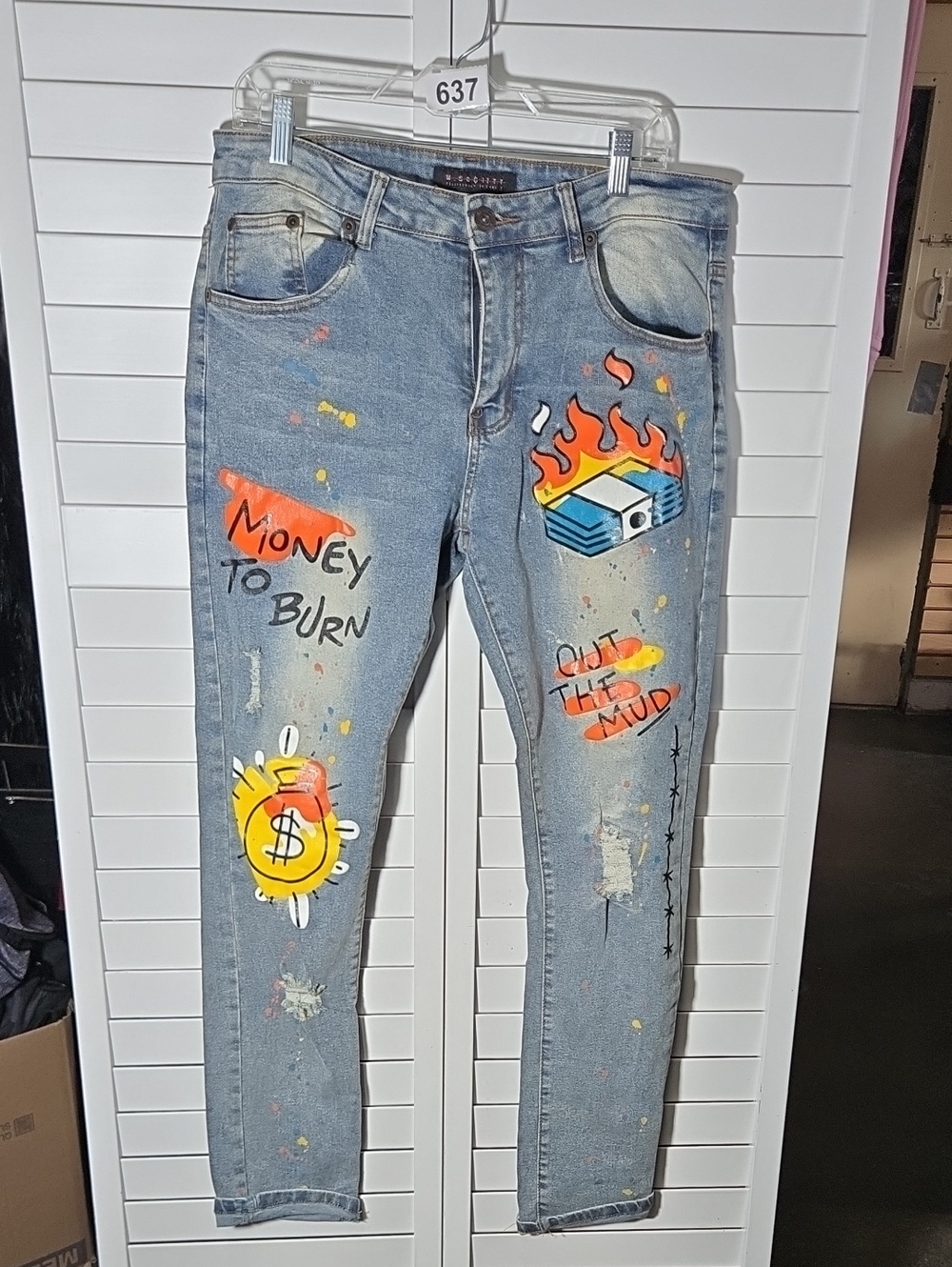M. SOCIETY Men's Light Wash Distressed Graffiti Print Jeans Size 34x32